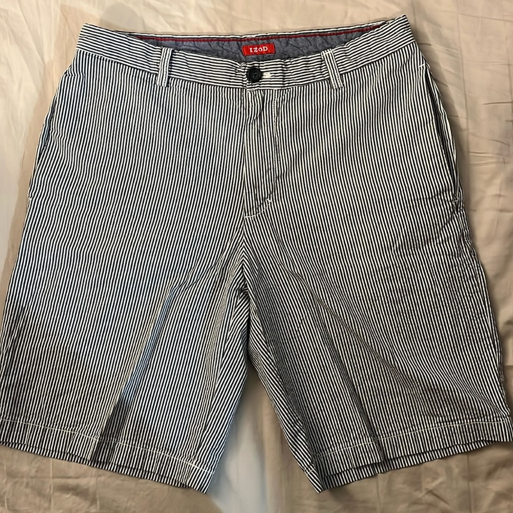 IZOD Men’s Striped Shorts